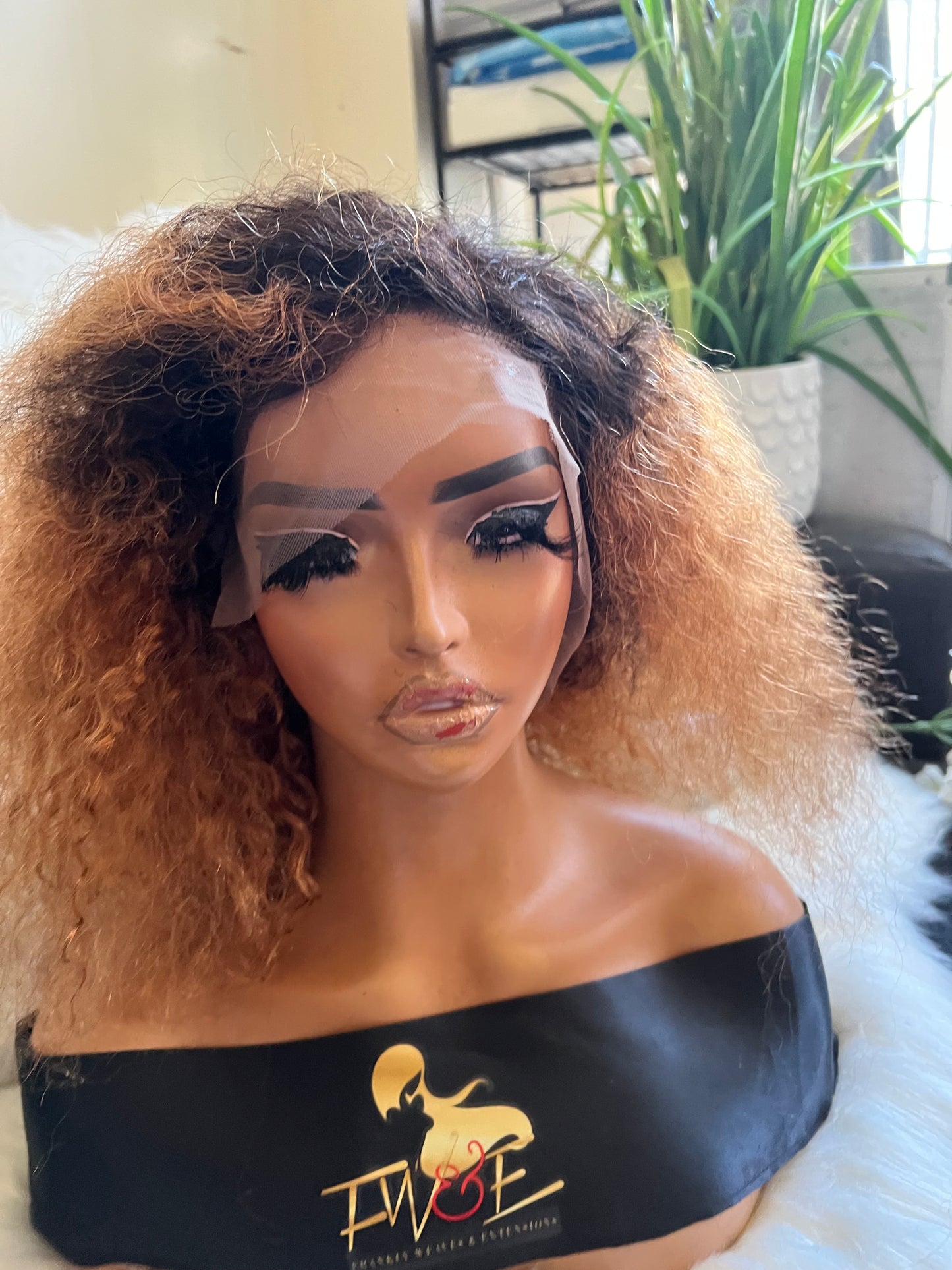 #86 Curly Bob 1b/27 13X5 frontal