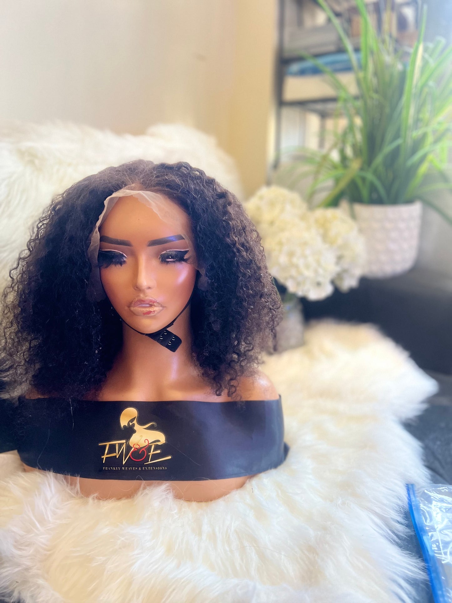 #87 13*6 curly bob in 14inches