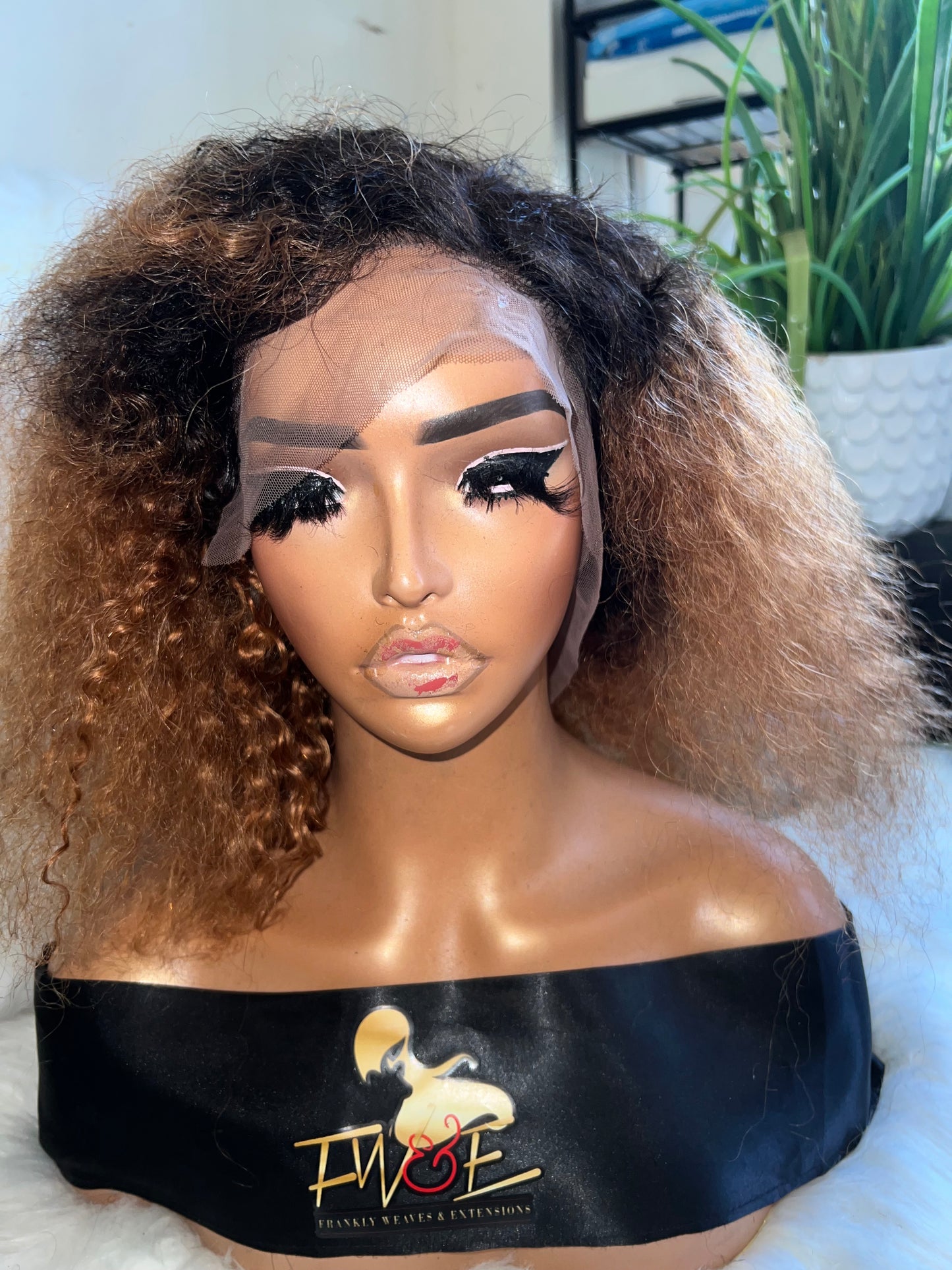 #86 Curly Bob 1b/27 13X5 frontal